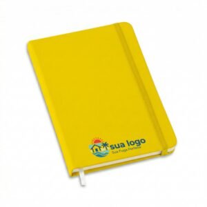 CADERNETA TIPO MOLESKINE ABERTURA HORIZONTAL MIOLO PADRÃO COM PAUTA COM PORTA CANETA 9X14CM - Capa amarela / 1un.